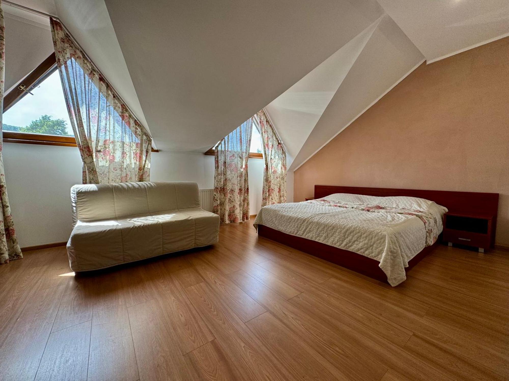 Троянда Карпат Hotel การ์ปาตี ภายนอก รูปภาพ